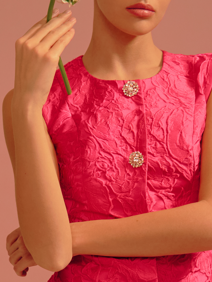 Жилет жаккардовый розовый