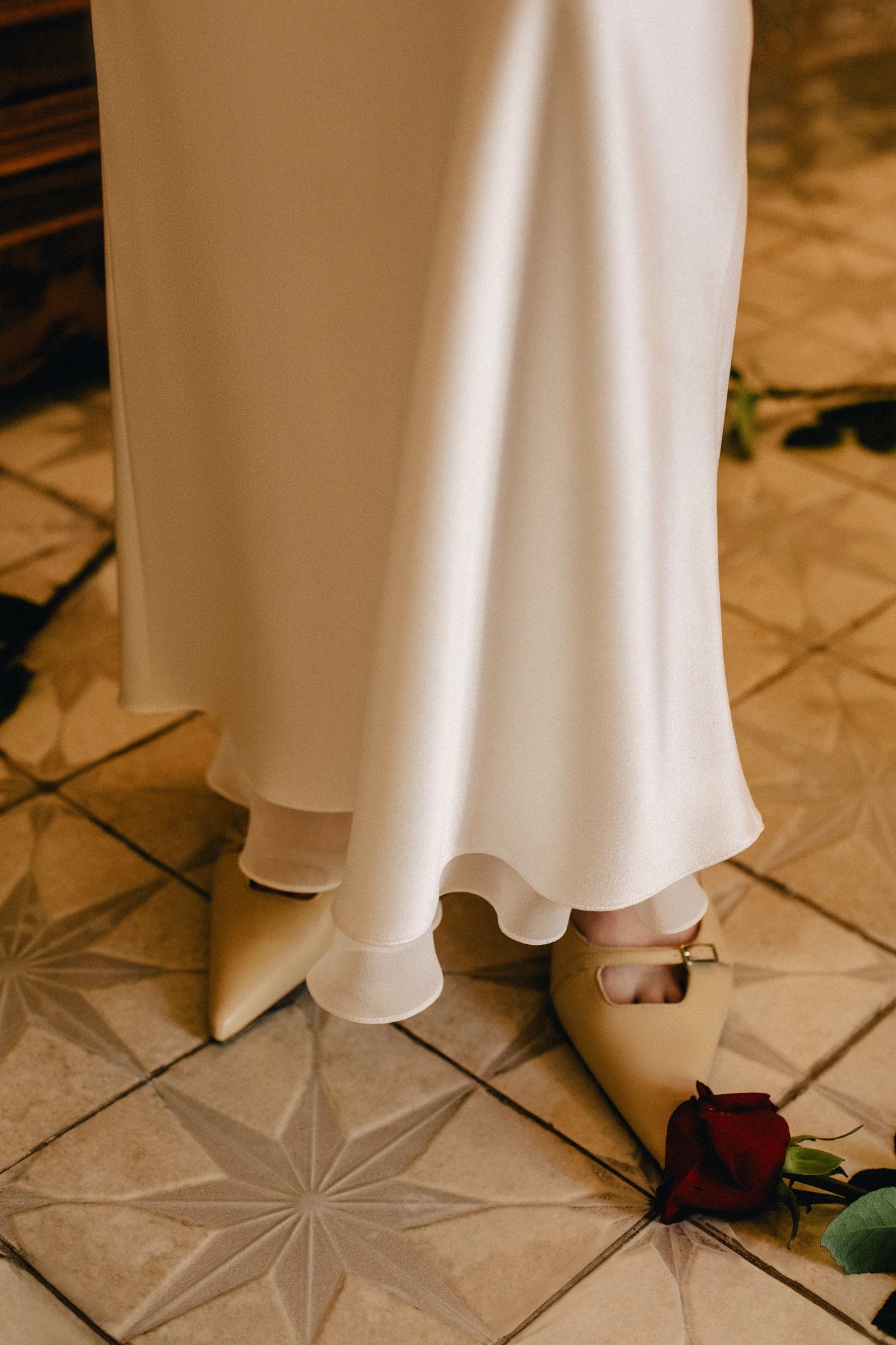 Юбка из белого шёлка с шифоновой вставкой