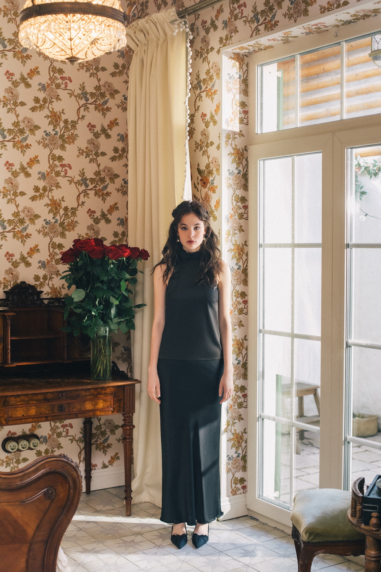 Юбка из чёрного шёлка с шифоновой вставкой